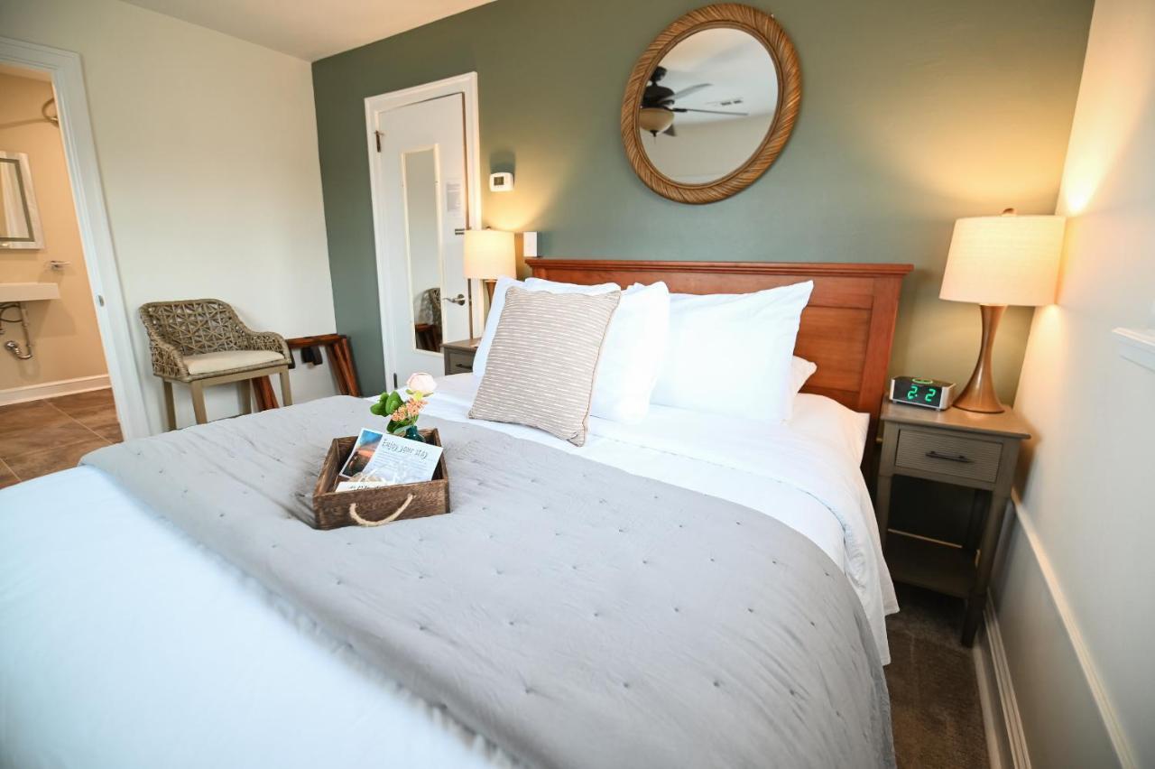 The Lakehouse Inn Geneva Экстерьер фото